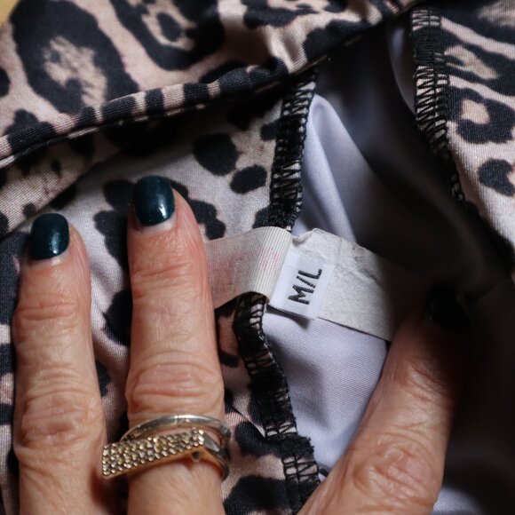 Free People & Onzie Leopard Biker Shorts M/L - Picture 6 of 6